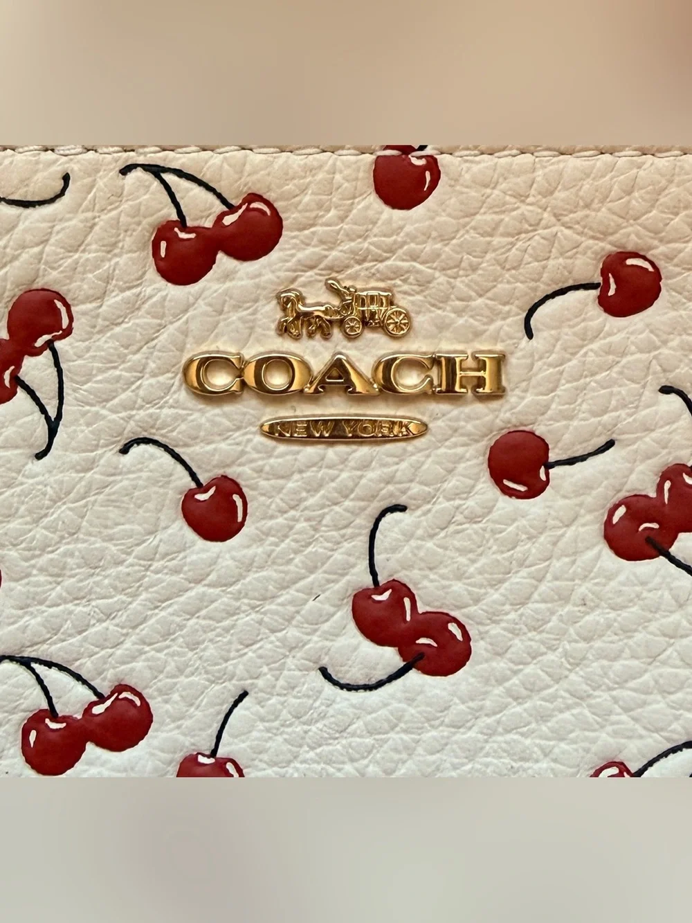 COACH Corner Zip Wristlet with Cherries 🍒 Print NWT